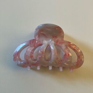 Pink Marble Hair Claw
